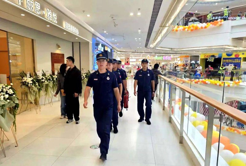 巡逻保卫：守护家园的最后一道防线