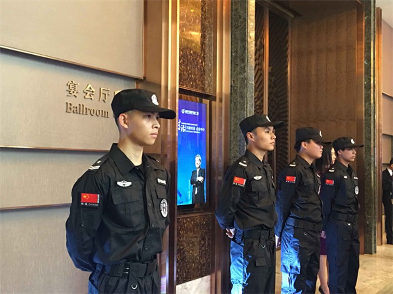 商场安保：构建安心购物环境背后的守护者